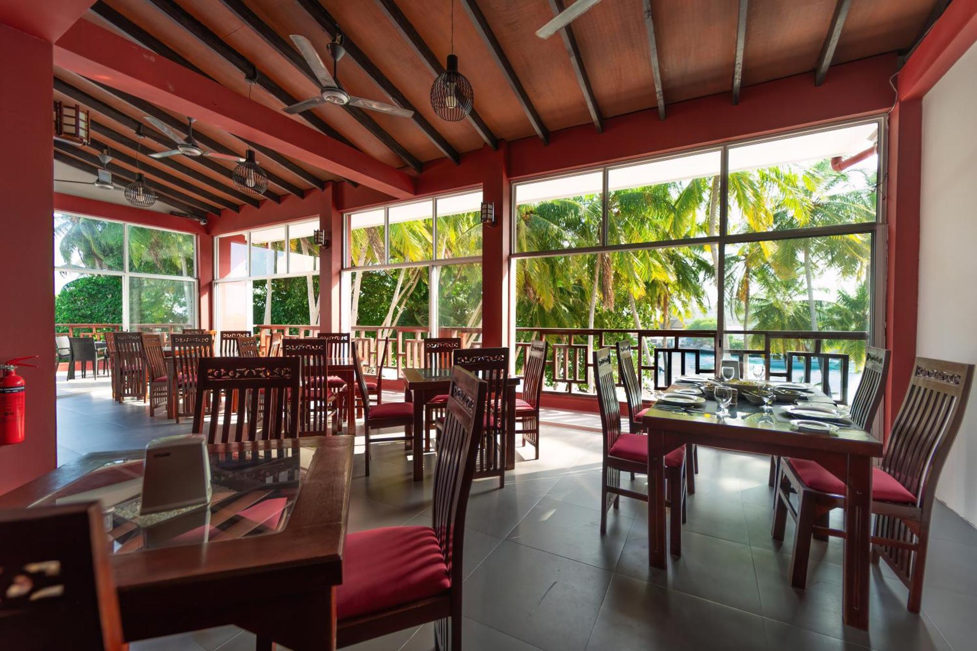 Silver Oasis Maldives * Huraa